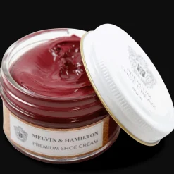 Red Opera Cream
